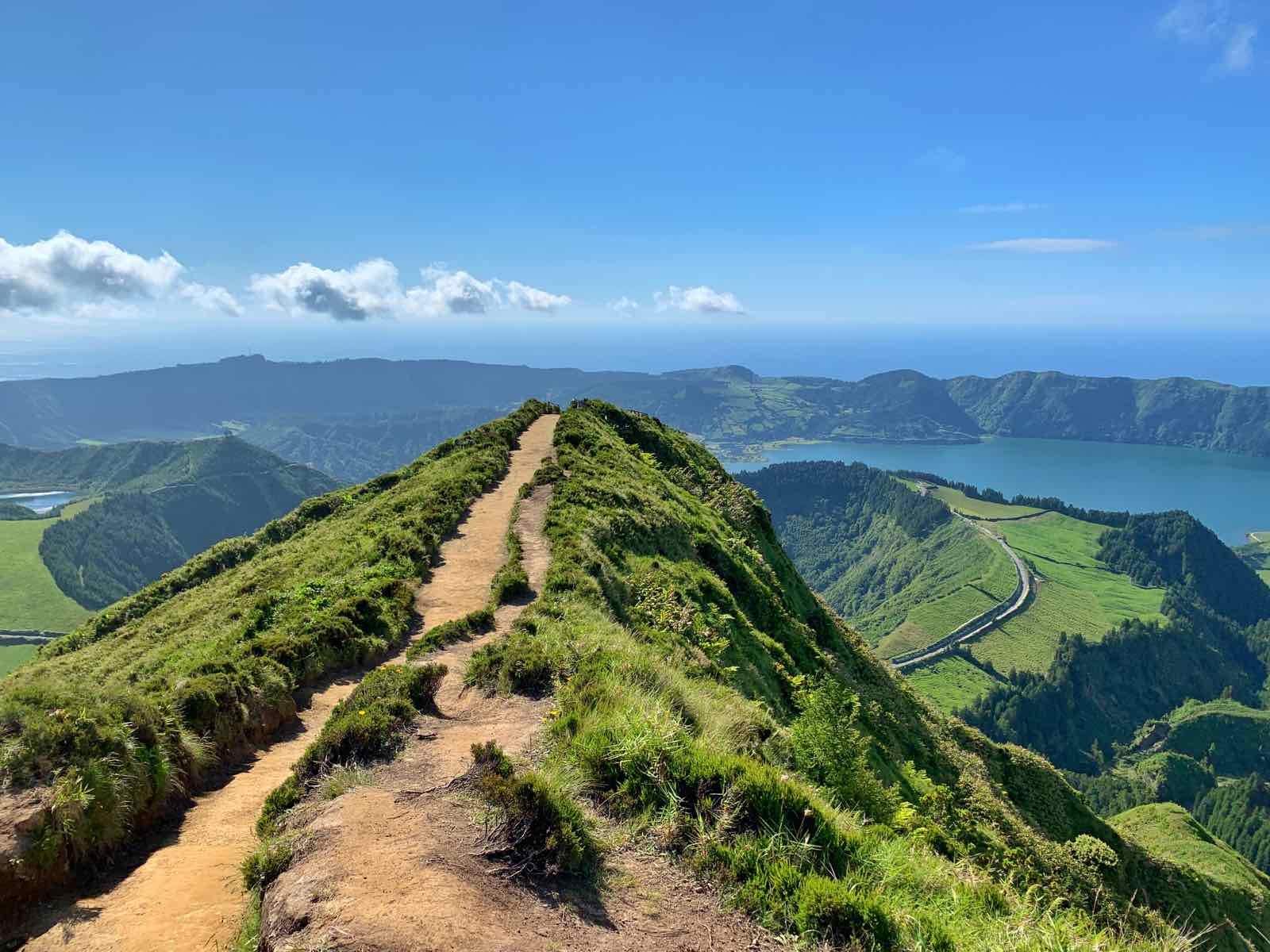 Hiking trails in São Miguel with panoramic views